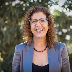 Mª Àngels Llongueras Alconchel, Directrice des subventions